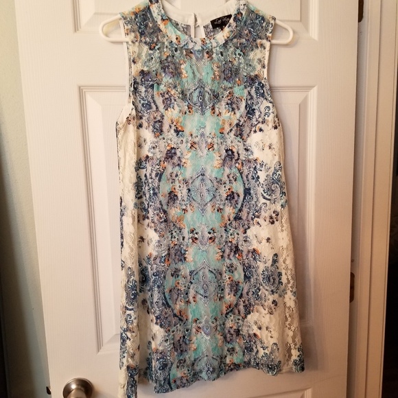 Lace Dress - Picture 1 of 2